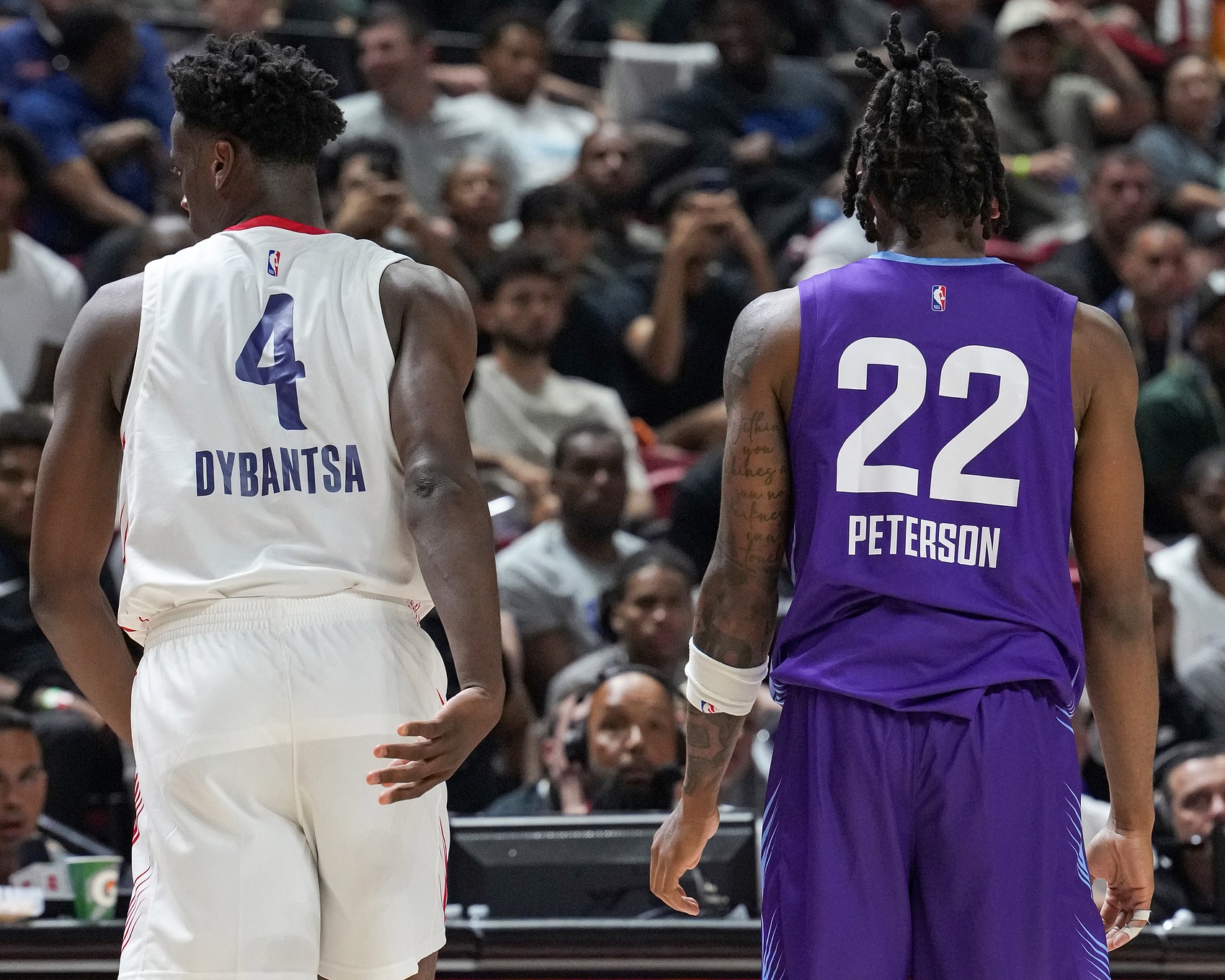 RJ:若有人场均22分迪班萨可能拿不到最佳新秀 就像当年的詹瓜