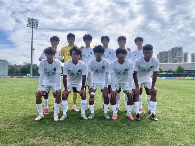 浙江U17队2-0击败重庆凤鸣山中学U17队,挺进中青赛全国八强