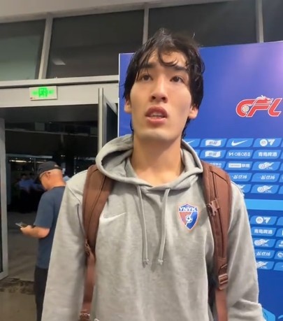 布尼亚明:0-6输球还有这么多球迷迎接我们 目标再多进几个球