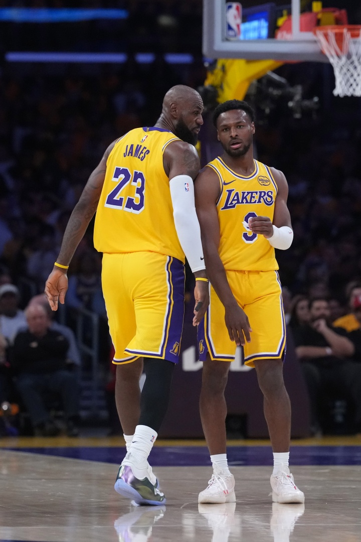 夸梅:NBA支持五大囧贬低麦基 却像保护小姑娘般护老詹和布朗尼